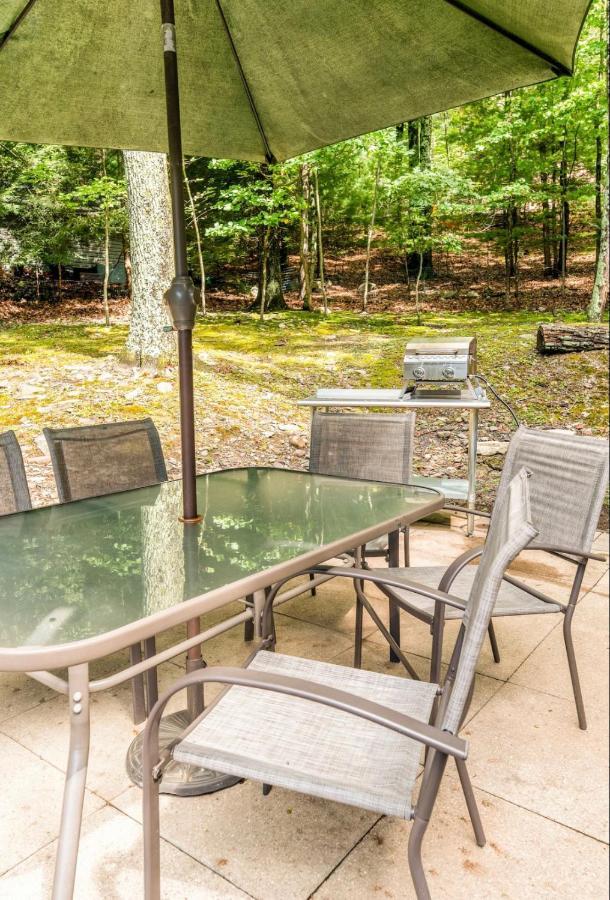 Pocono Cabin With Private Pool At Shawnee Mtn East Stroudsburg Luaran gambar